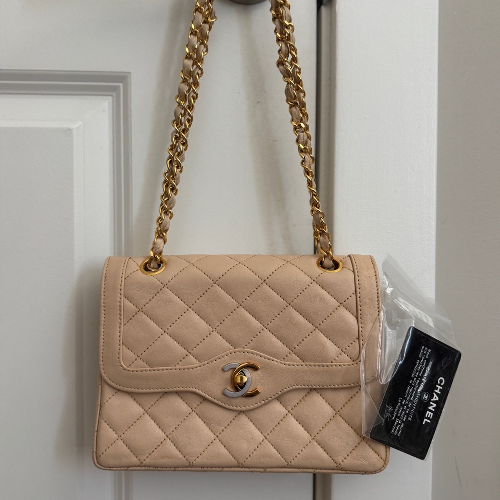 CHANEL Vintage Small Double Flap Bag Beige Quilted Lambskin Gold Chain CC